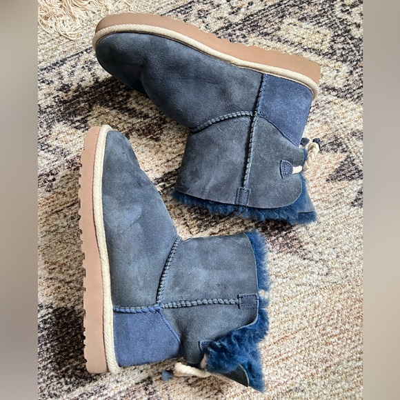 EUC UGG Selene Bailey Bow Nautical Rope navy blue boots sz 7 - Picture 6 of 10